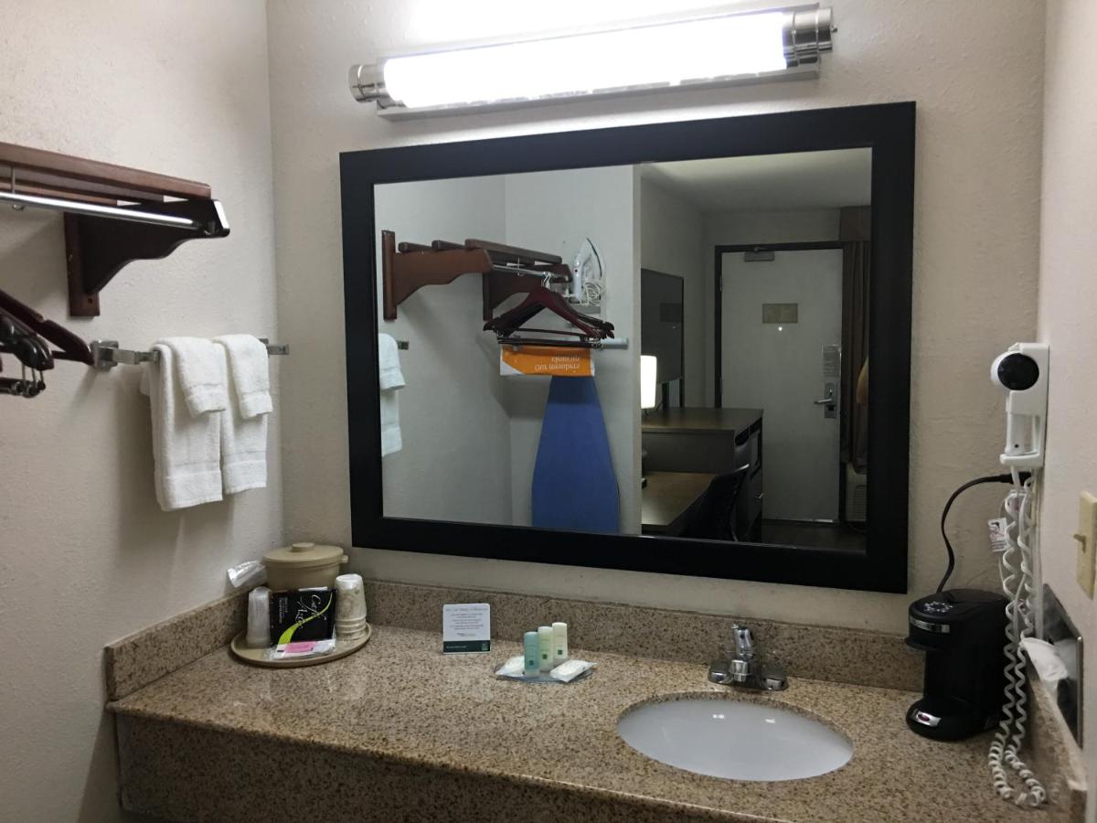 King Room - Non-Smoking at Quality Inn Greenville near University