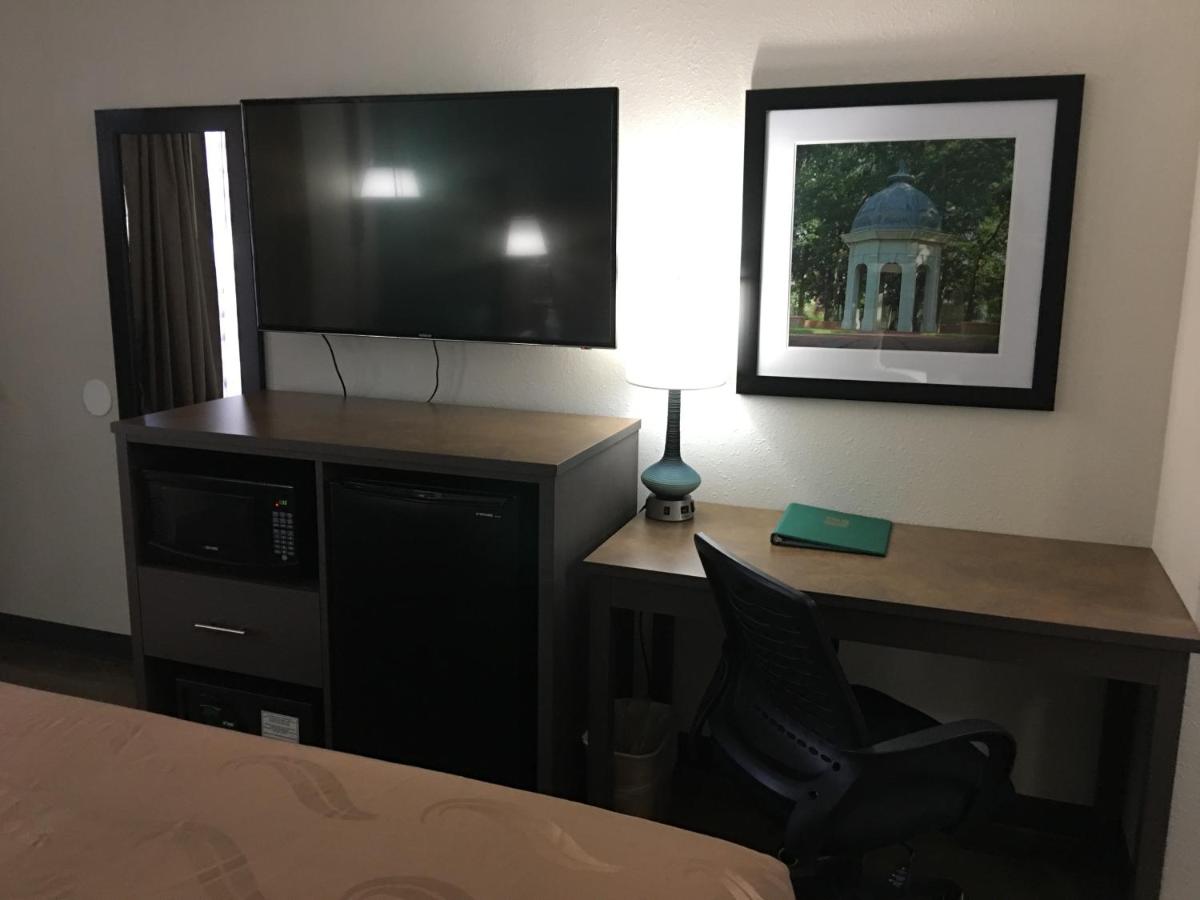 King Room - Accessible/Non-Smoking at Quality Inn Greenville near University