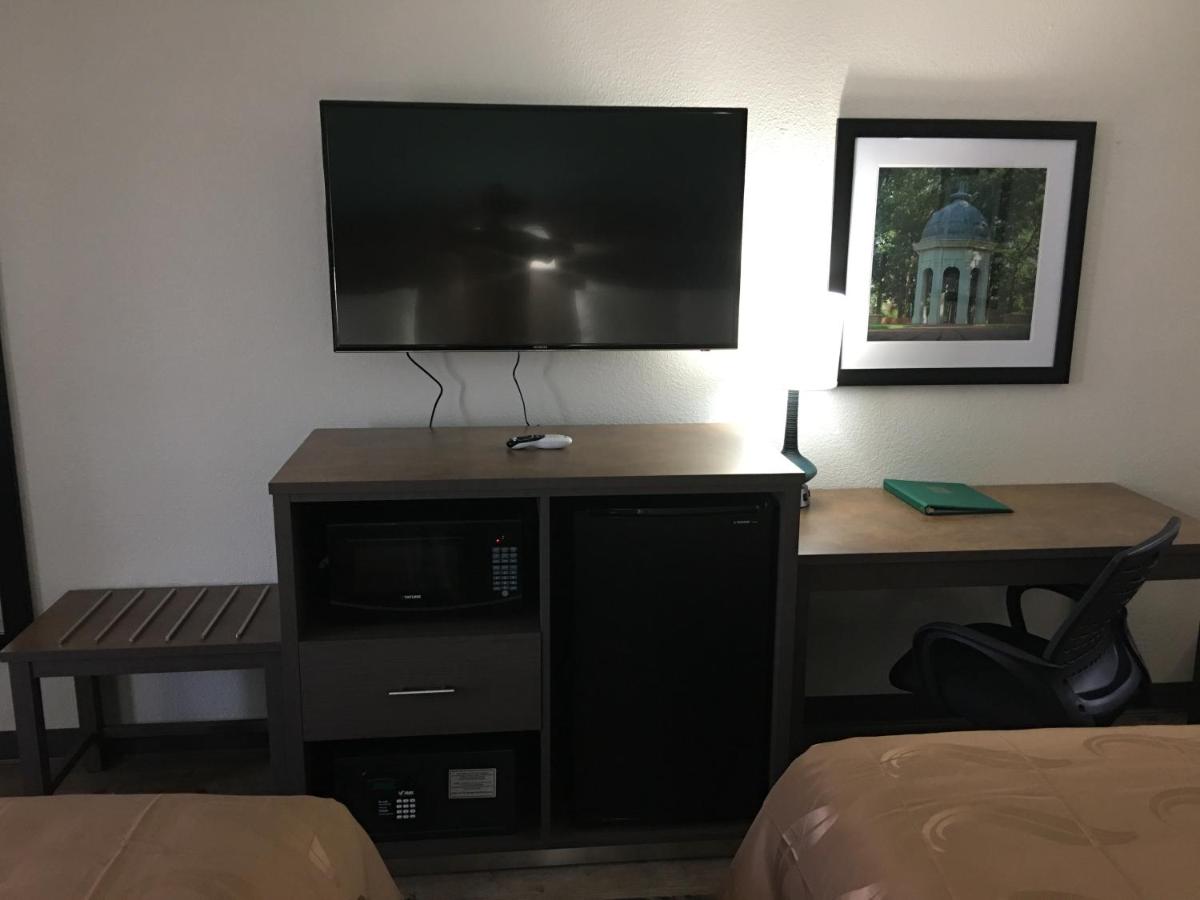 Queen Room with Two Queen Beds - Non-Smoking at Quality Inn Greenville near University
