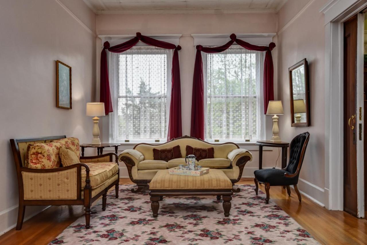  | The Mansion at Elfindale
