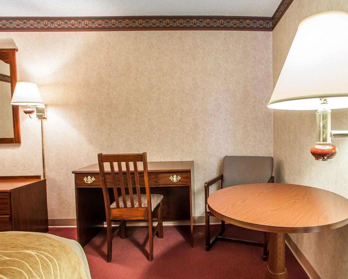 | Quality Inn Midway