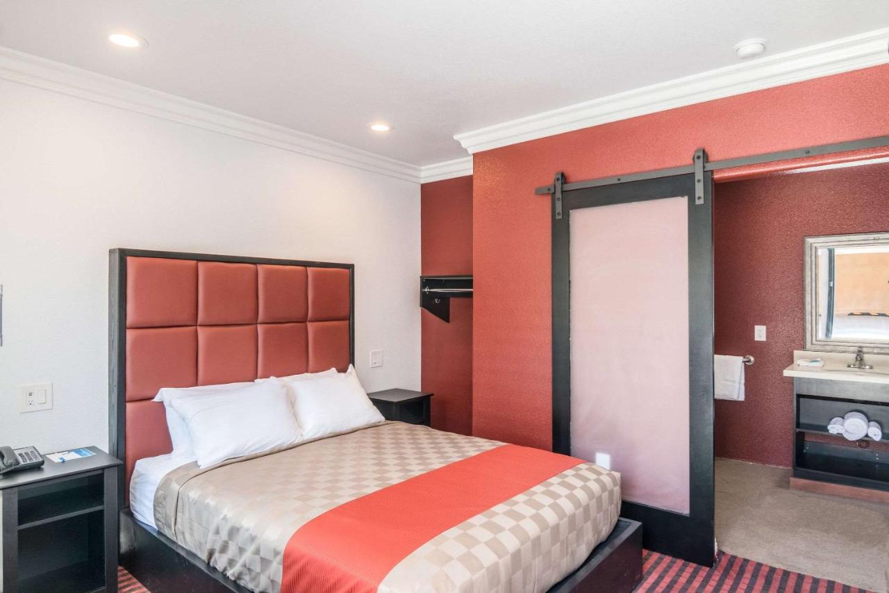 | El Dorado Inn