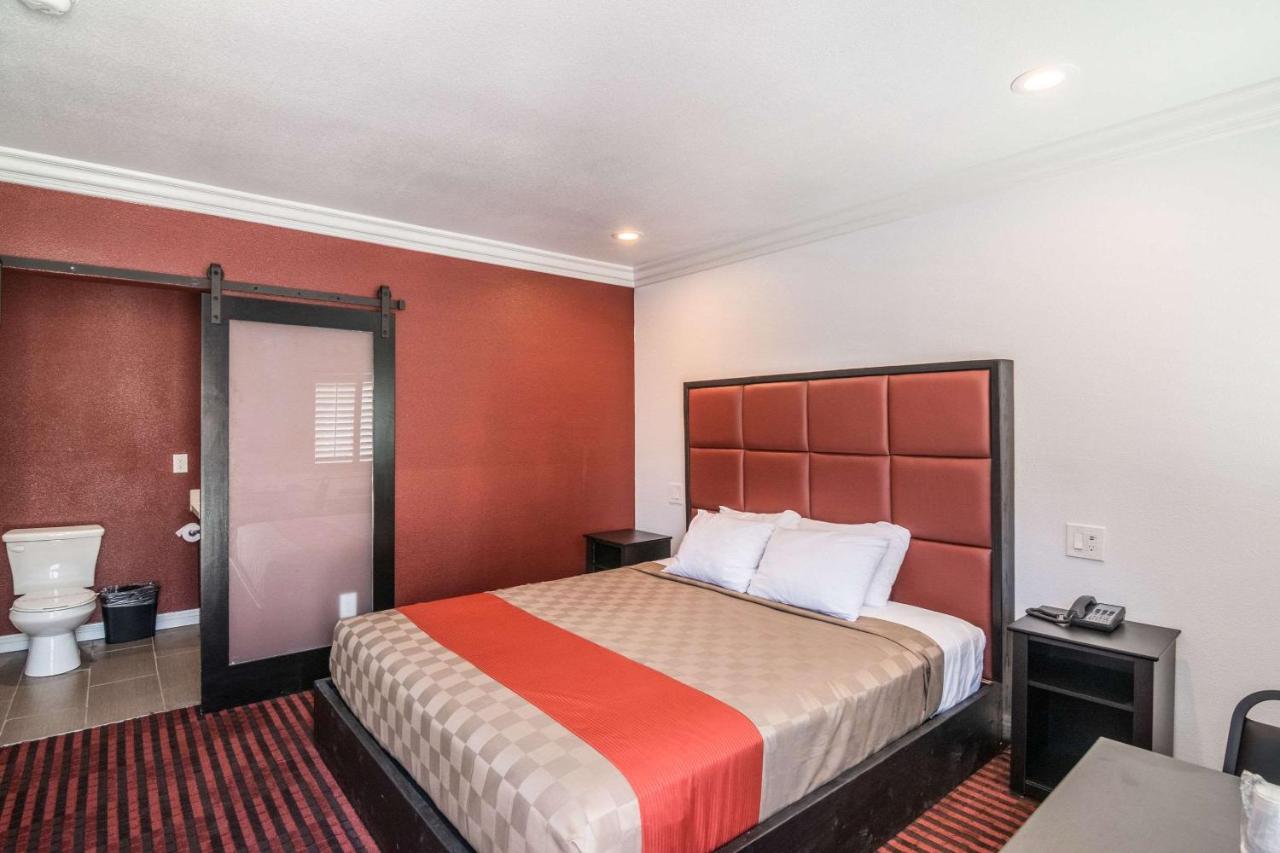 | El Dorado Inn