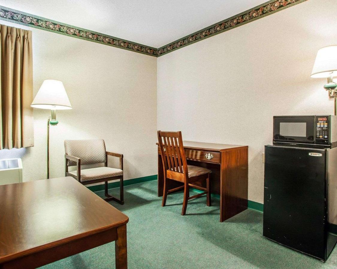 | Quality Inn Midway