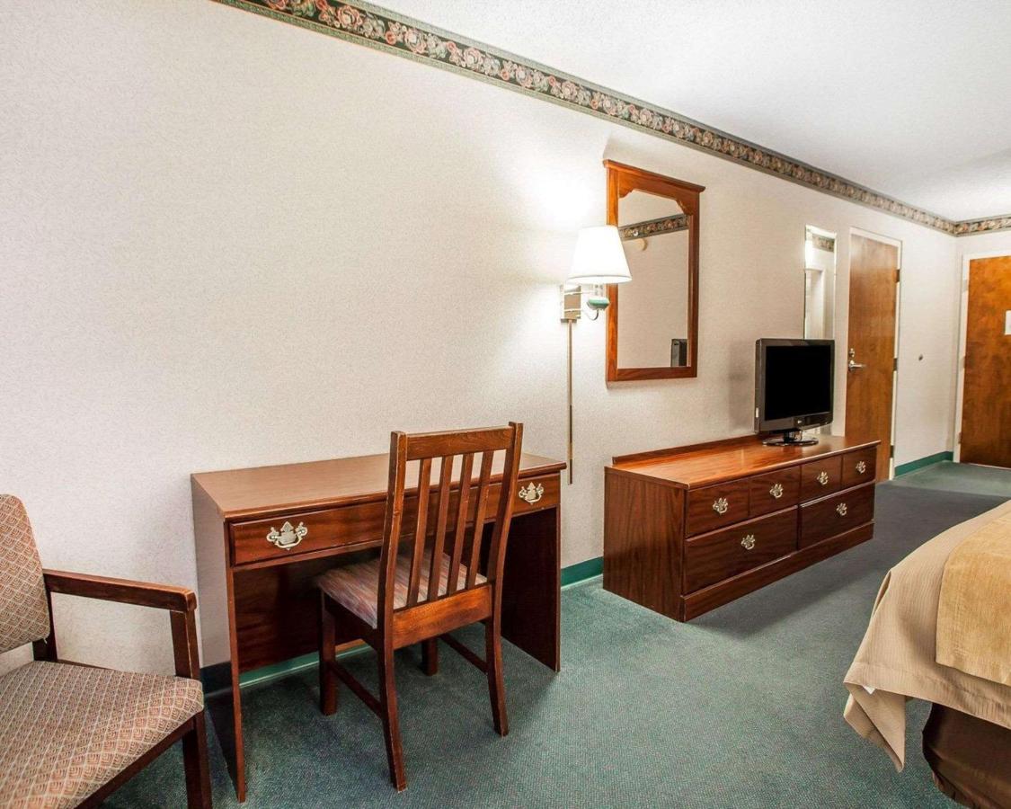 | Quality Inn Midway