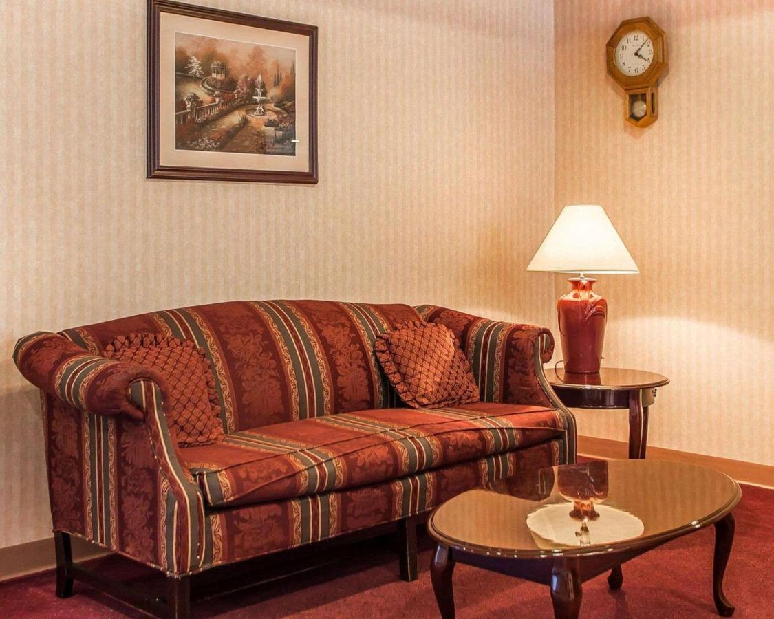 | Quality Inn Midway