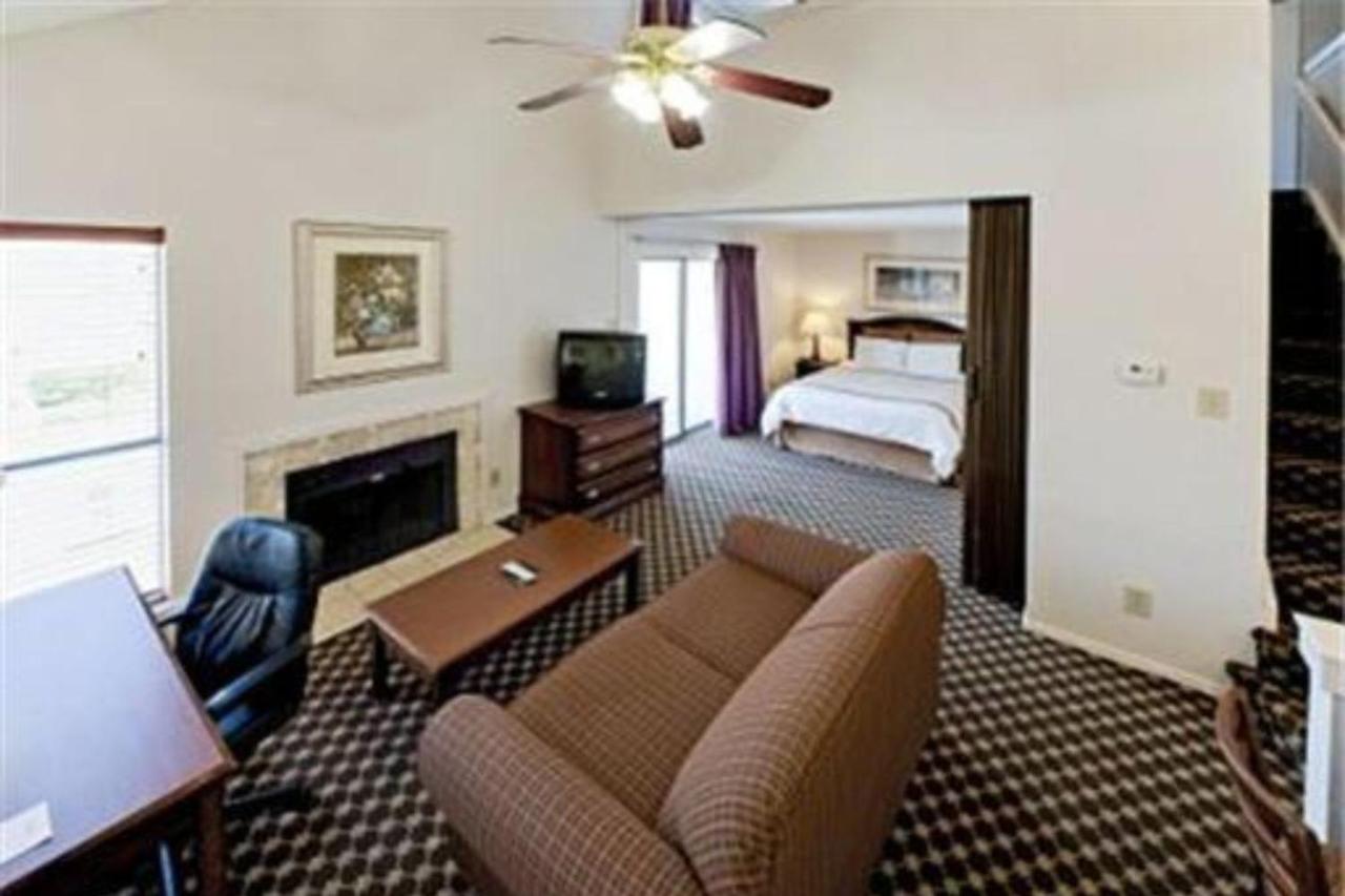  | Hawthorn Suites Dallas Love Field