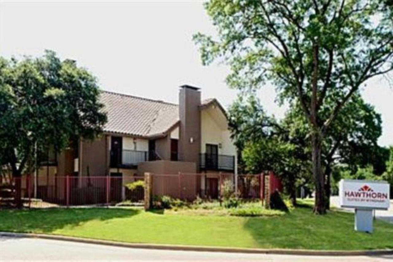| Hawthorn Suites Dallas Love Field