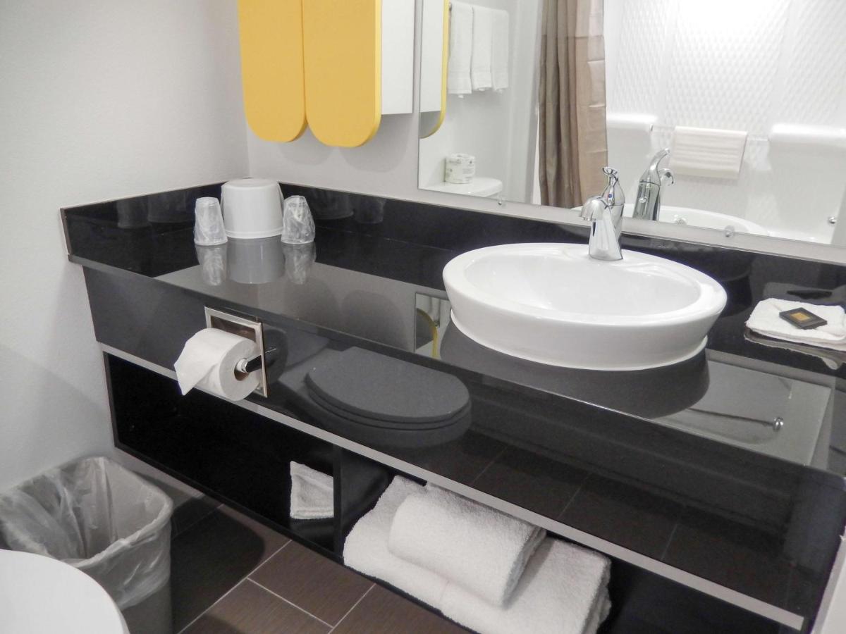 Queen Room - Disability Access - Roll in Shower at Studio 6 Ingleside, TX