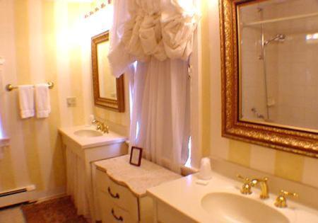  | Clarkeston Inn