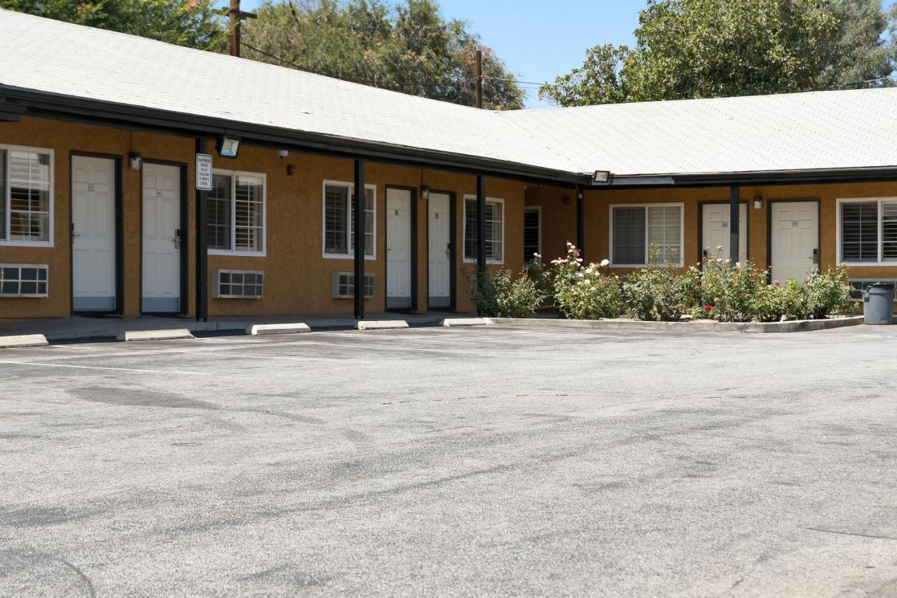 | Covina Motel