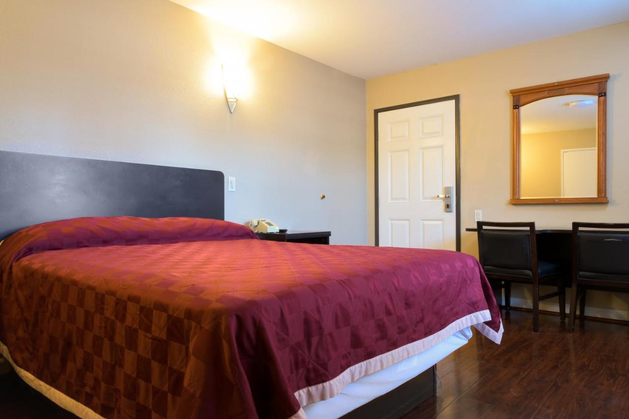 | Covina Motel