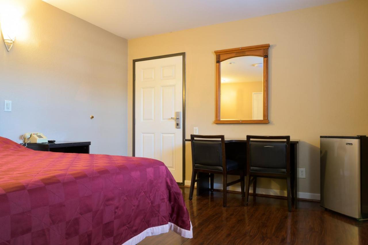 | Covina Motel