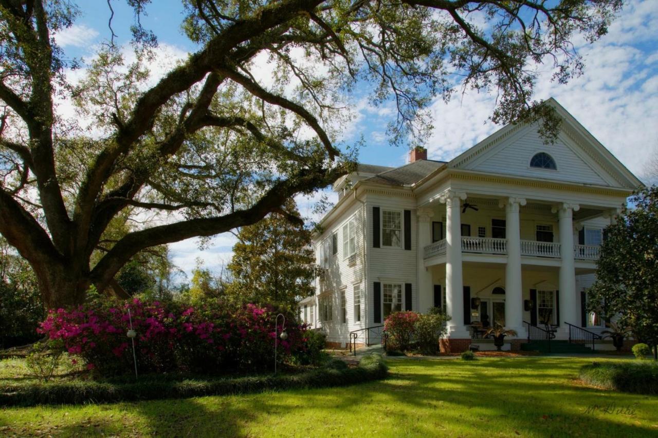| Historic Michabelle Inn