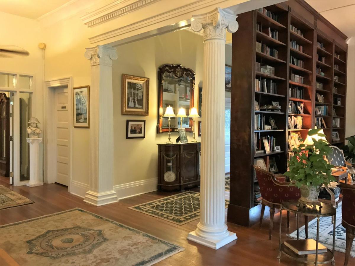 | Historic Michabelle Inn