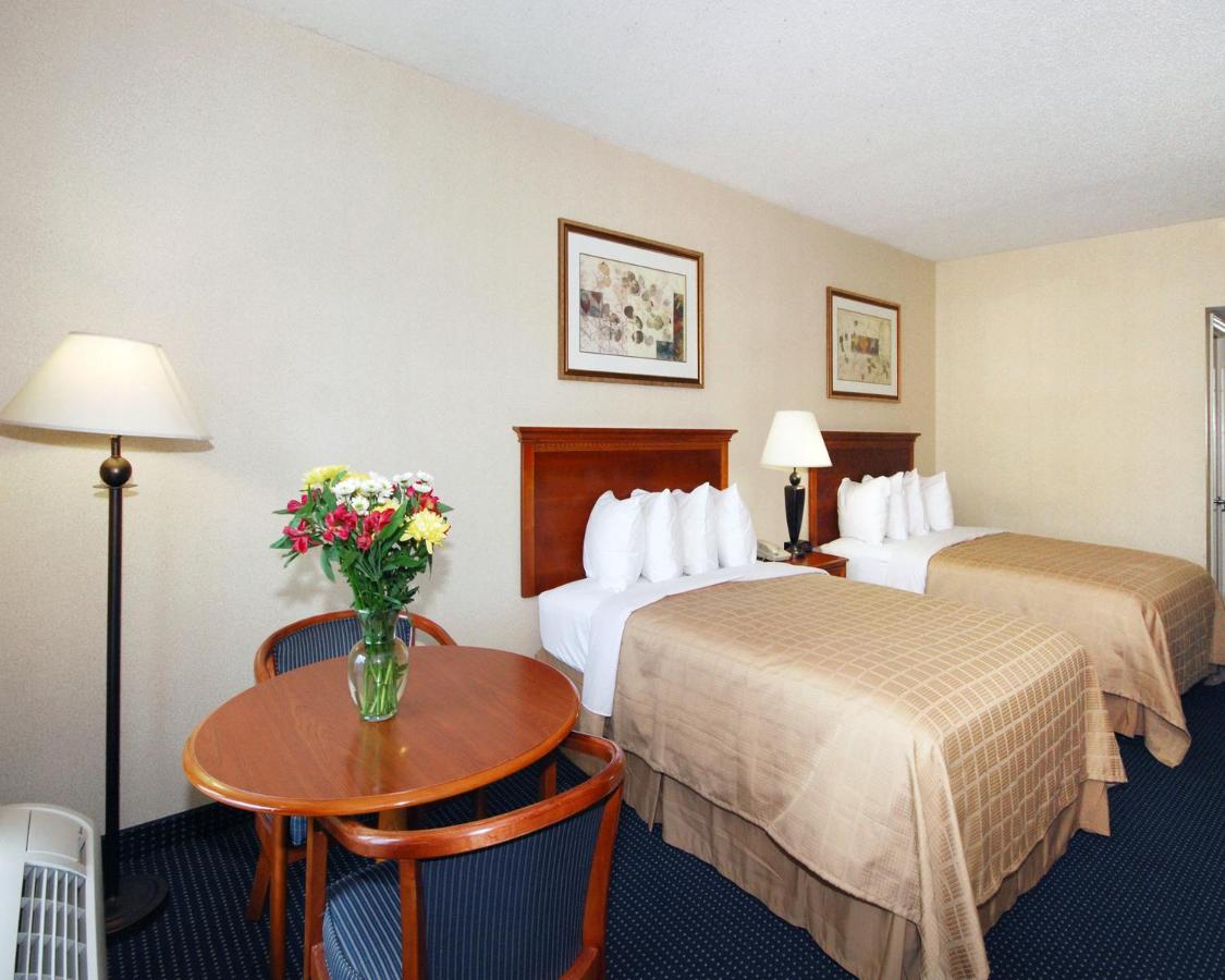 Double Room with Two Double Beds - Non-Smoking at Quality Inn Troutville - Roanoke North