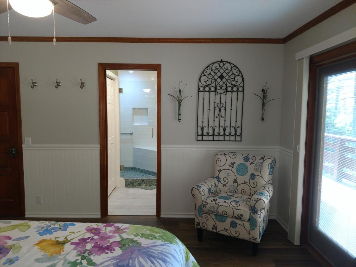 | Ponderosa Ridge A B & B