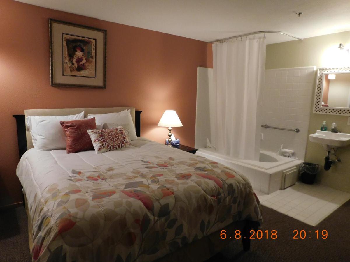 | Freeport Wine Country Inn