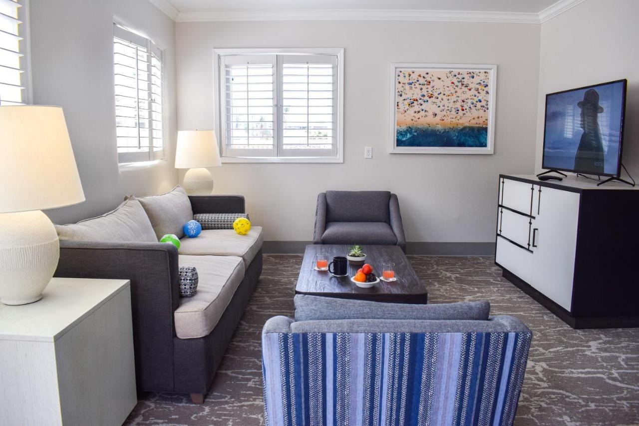 King Suite at Beachside Inn