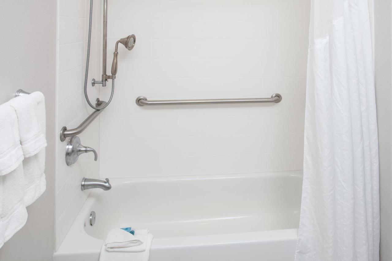 | Holiday Inn Express Haskell-Wayne Area, an IHG Hotel