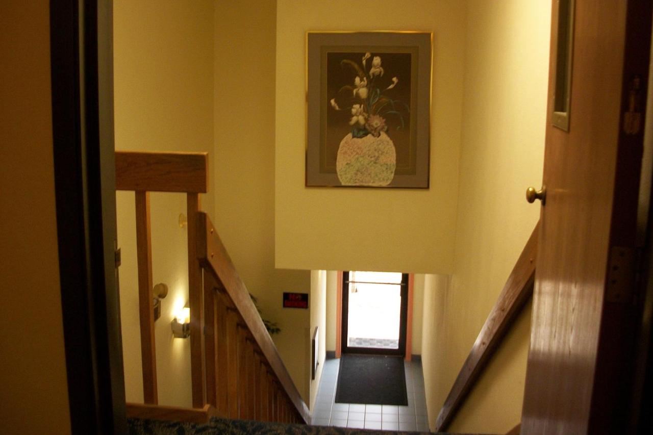 | Lodi Valley Suites