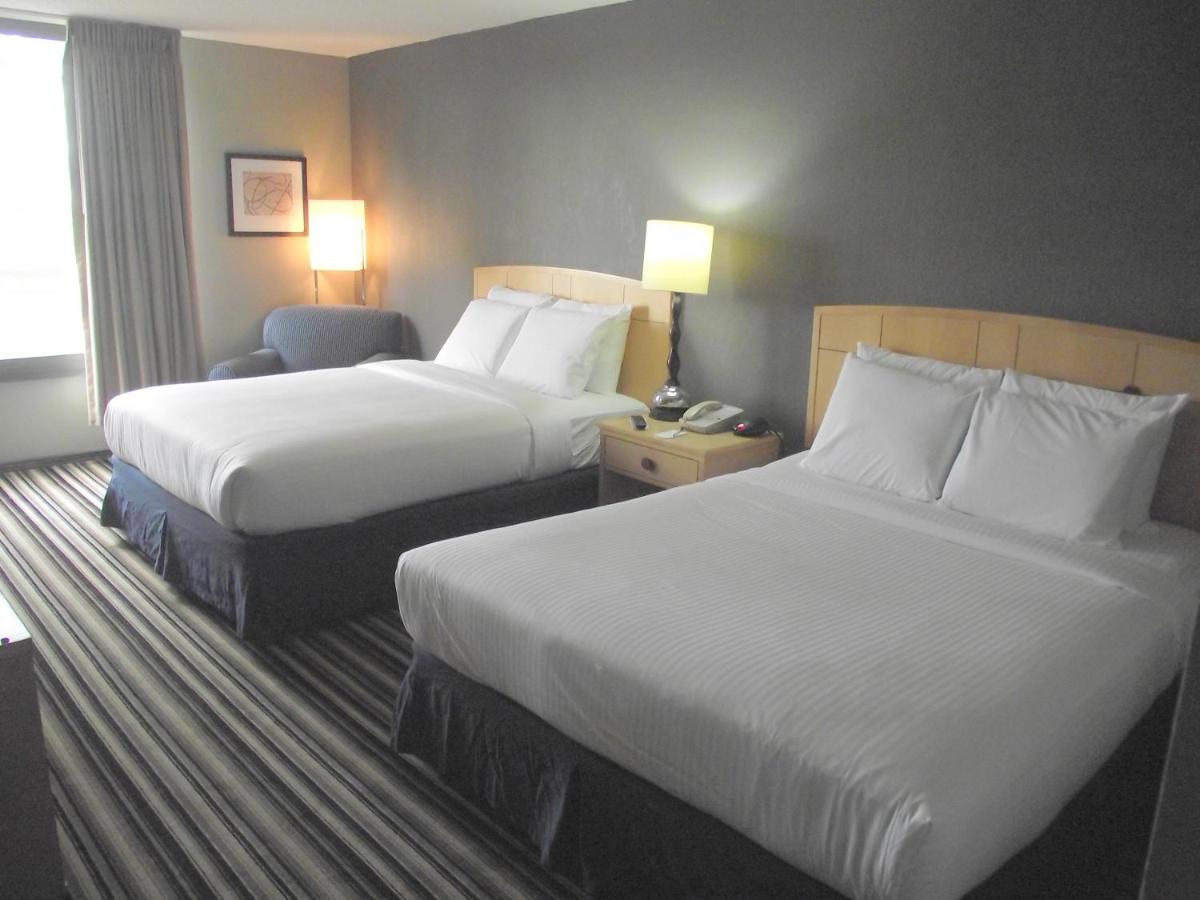 Deluxe Queen Room with Two Queen Beds - Non-Smoking at Travelodge by Wyndham Memphis Airport/Graceland