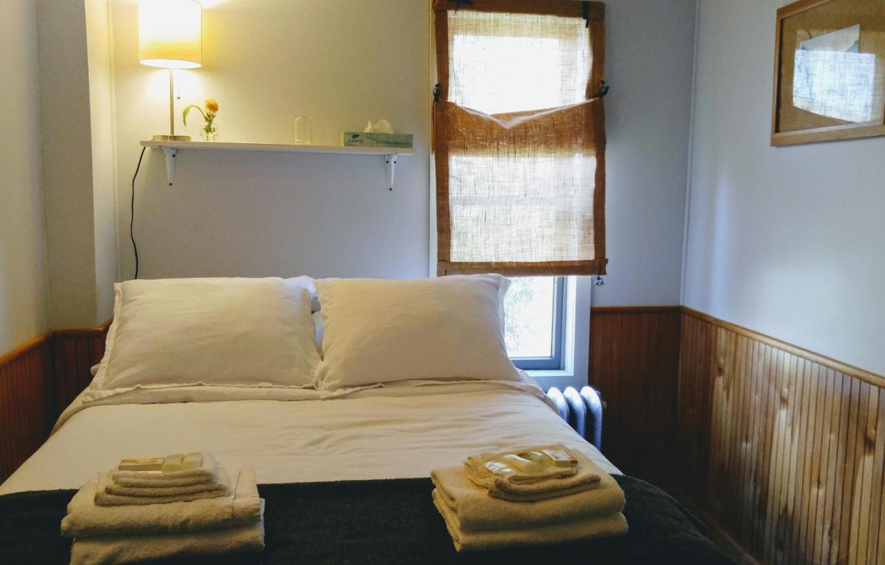 | Pine Hill Arms Hotel