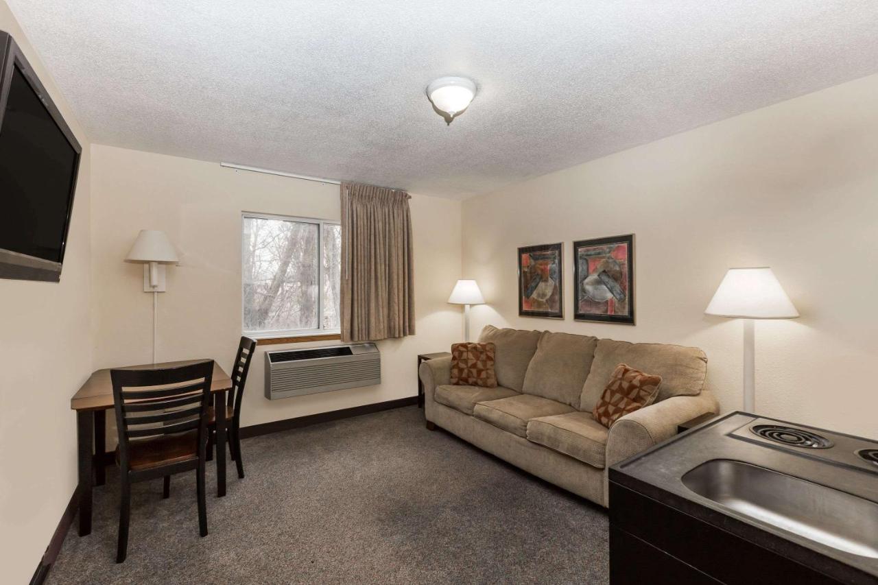 | Days Inn by Wyndham Atlantic