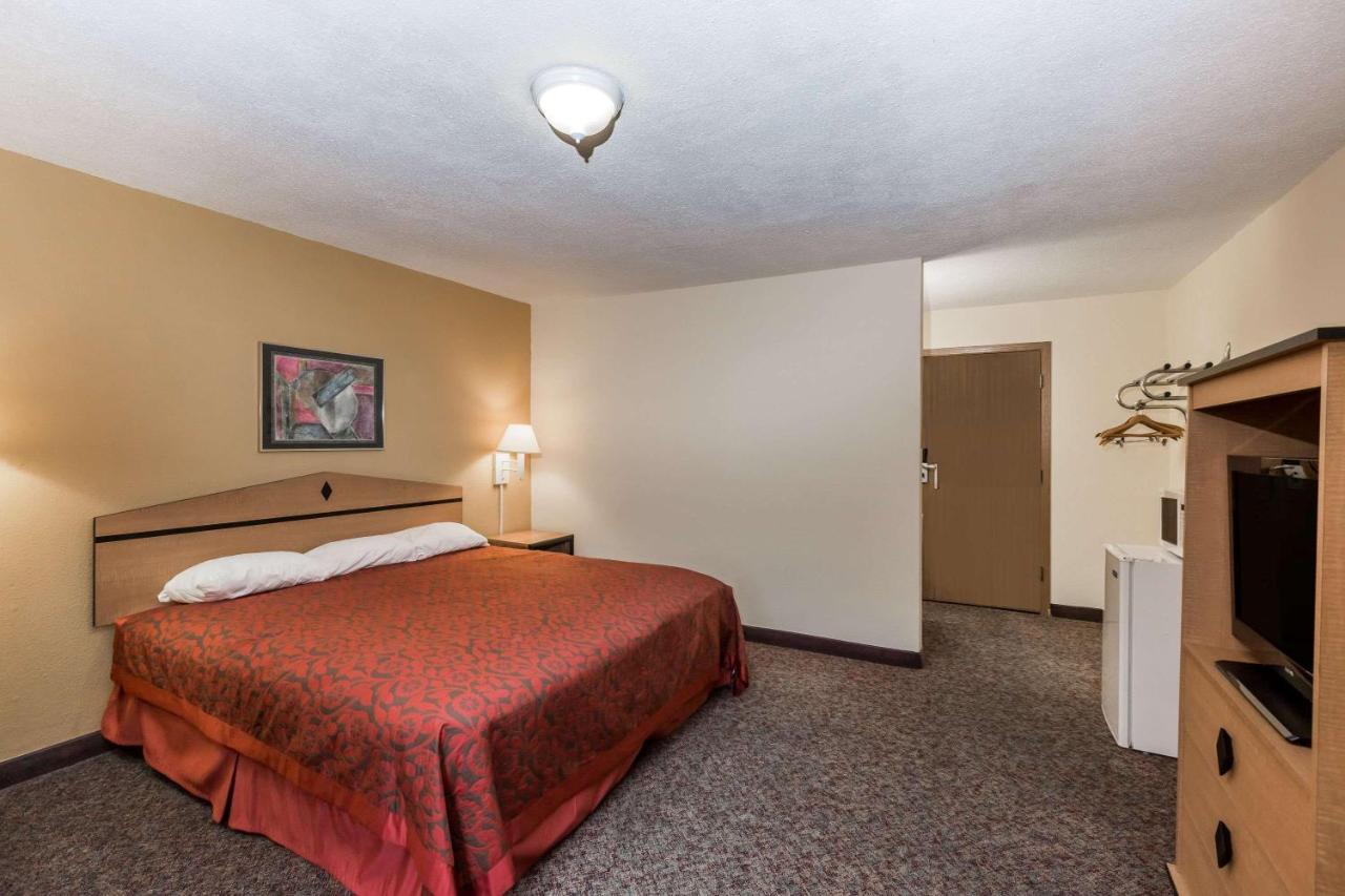 | Days Inn by Wyndham Atlantic