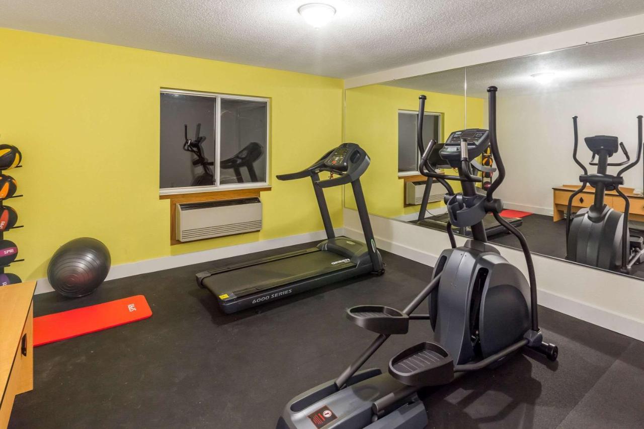 | Days Inn by Wyndham Atlantic