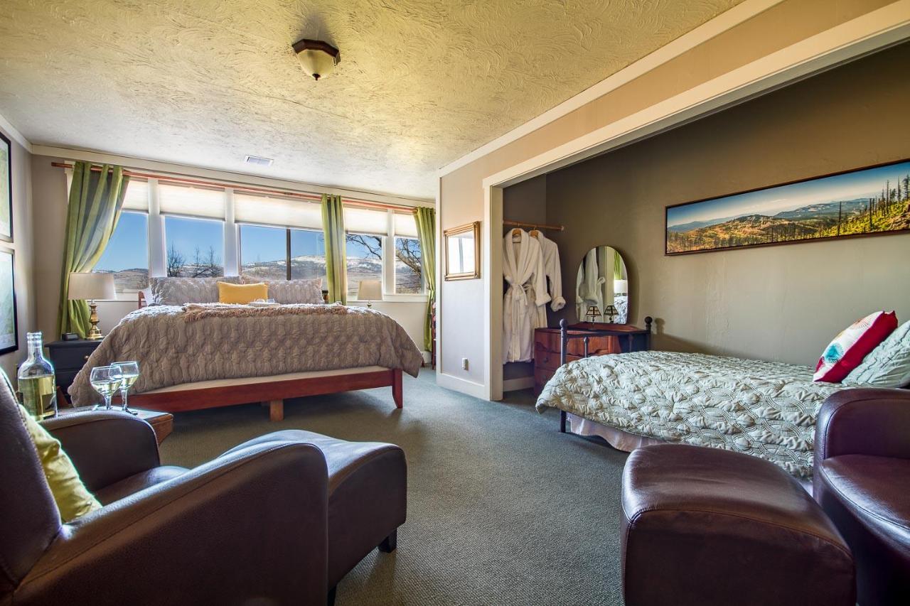  | Oak Hill Bed & Breakfast