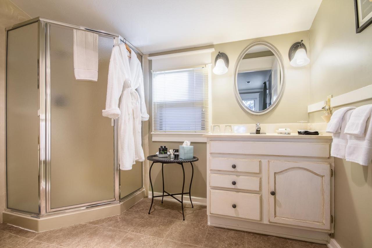  | Oak Hill Bed & Breakfast