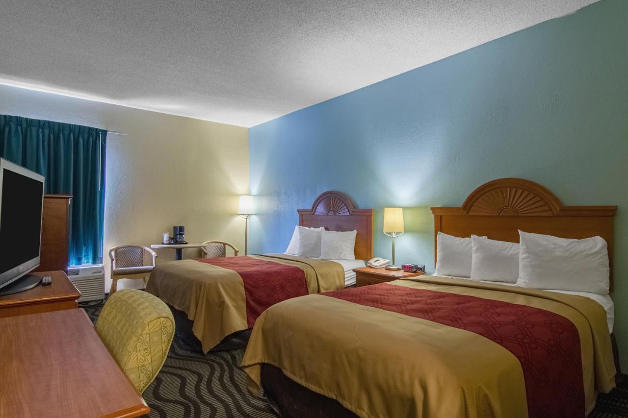 Standard Double Room with Two Double Beds - Non-Smoking at Econo Lodge Darien