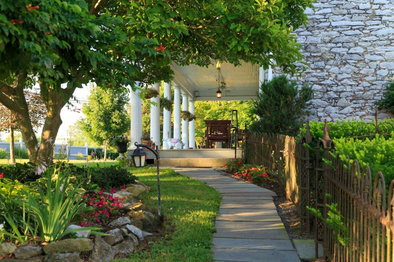 | L'Auberge Provencale