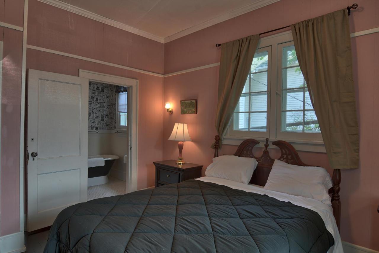 | Charlevoix House