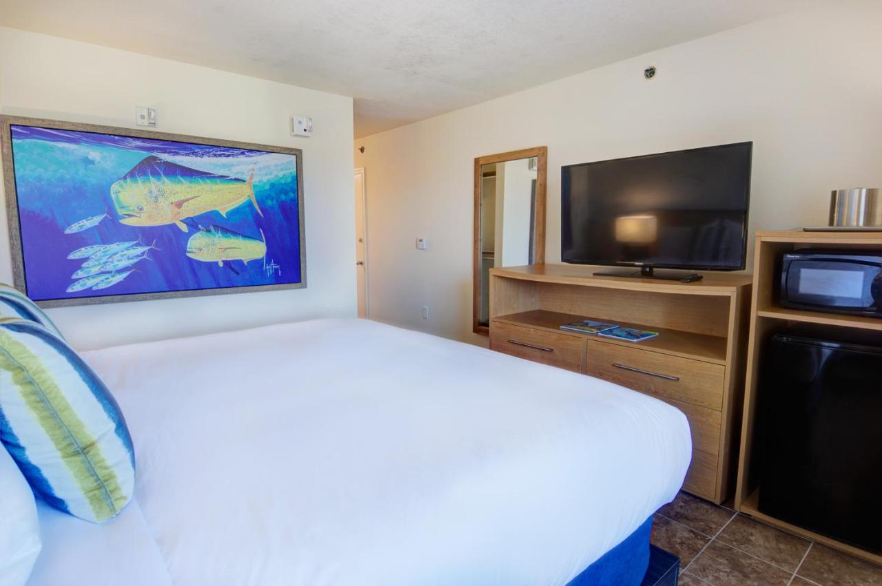 Queen Room with Balcony - Partial Ocean View/Disability Accessible at Guy Harvey Resort on St Augustine Beach