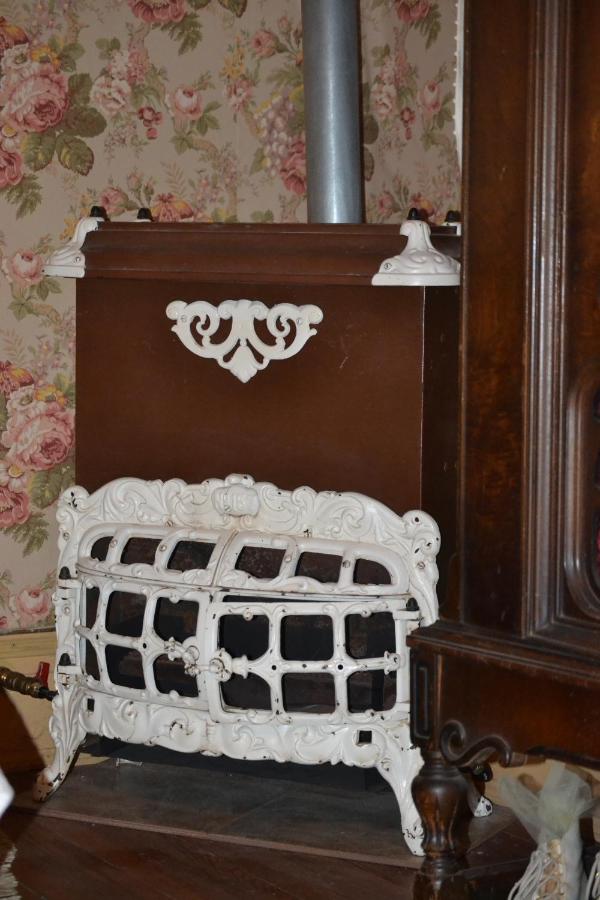  | Carleton House Bed and Breakfast