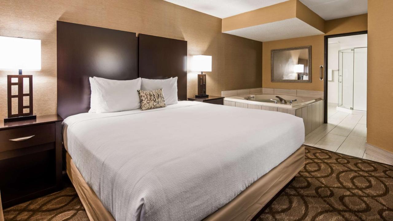 | Best Western Okemos/East Lansing Hotel & Suites