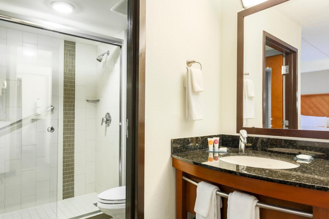 Guestroom 2 Doubles at Hyatt Place Fort Worth/Hurst