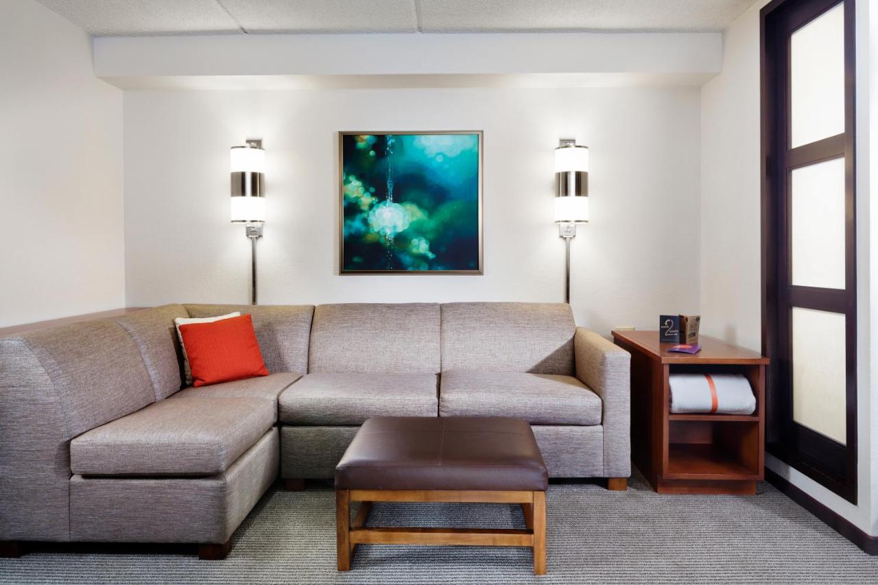 High Floor King, Sofabed at Hyatt Place Fort Worth/Hurst