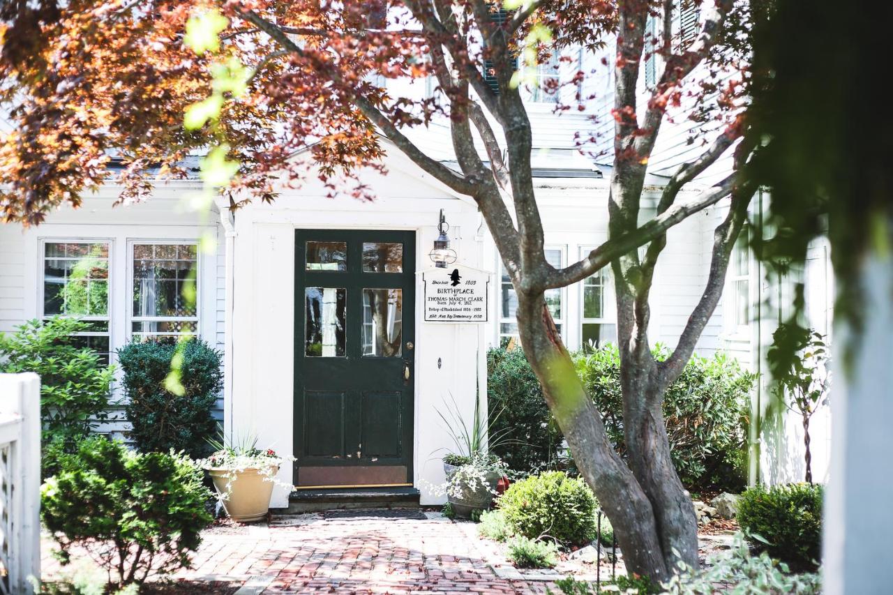| Clark Currier Inn