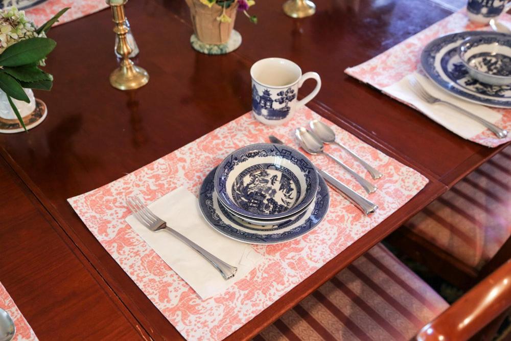 | Compass Rose Inn