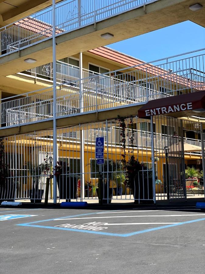 | Imperial Inn Oakland