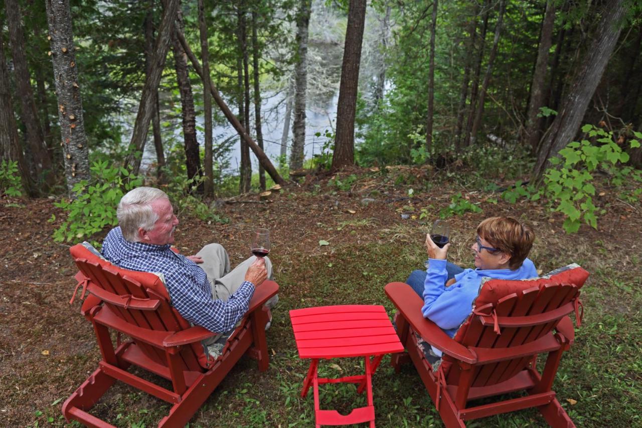 | Poplar Creek Guesthouse