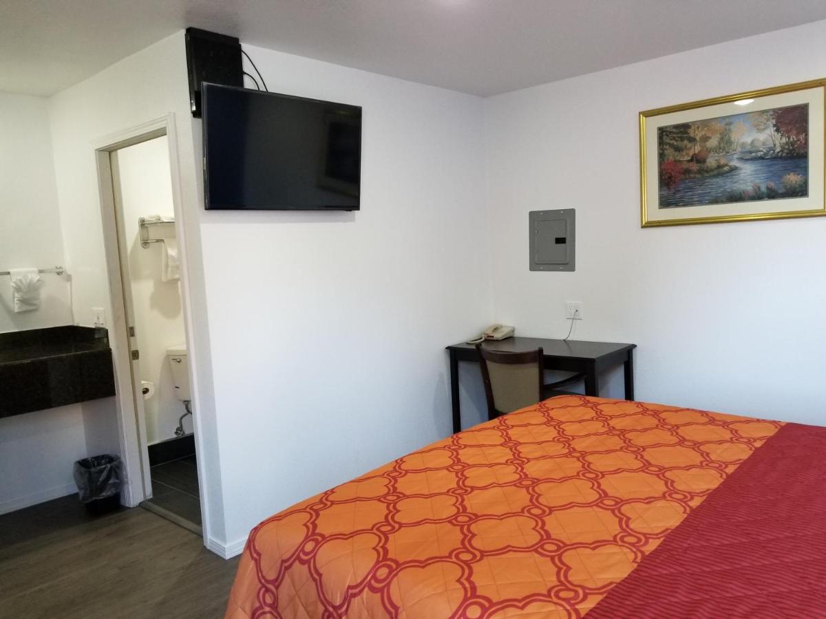 | TRAVIS LODGE MOTEL 16
