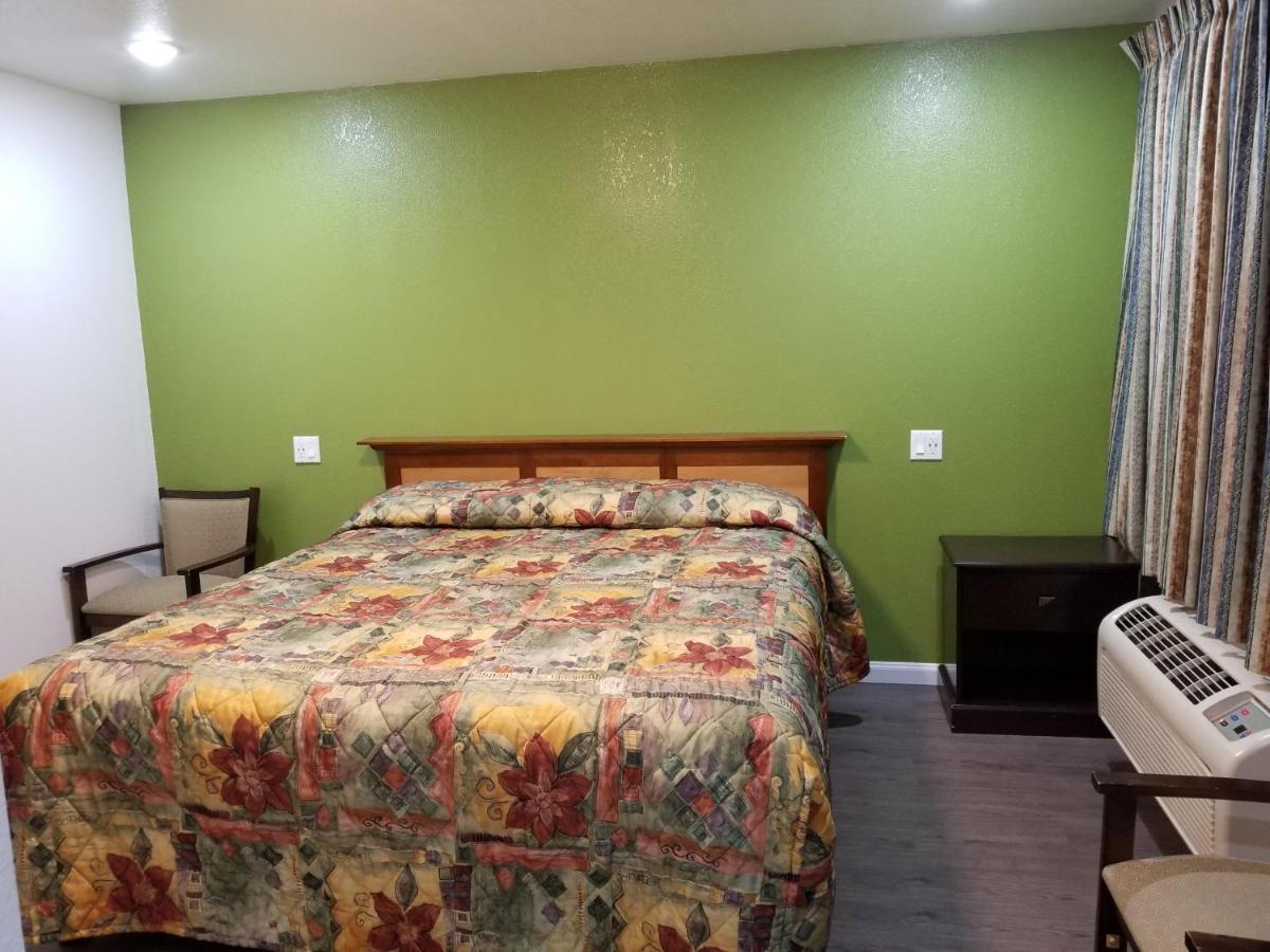 | TRAVIS LODGE MOTEL 16