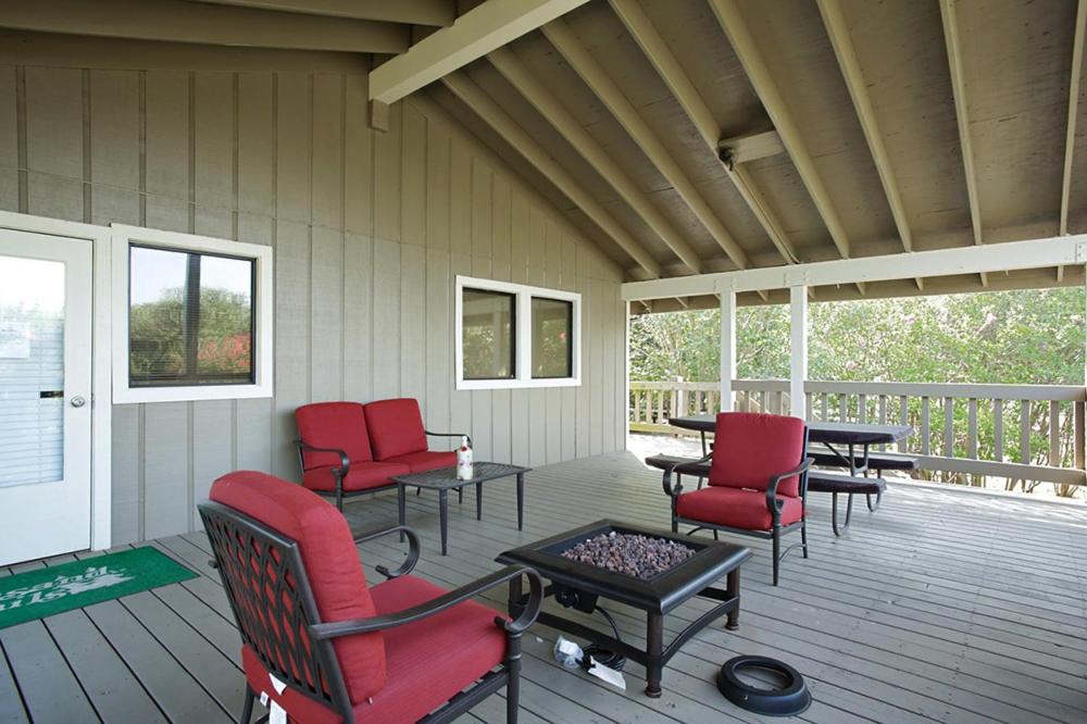 | Lake Whitney Camping Resort Ramp Cabin 4