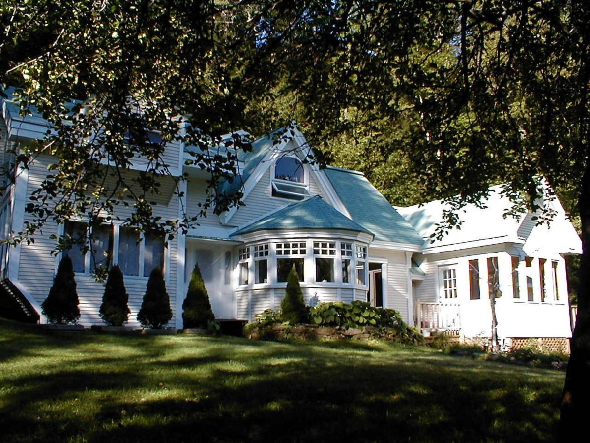 | Mountain Valley Retreat