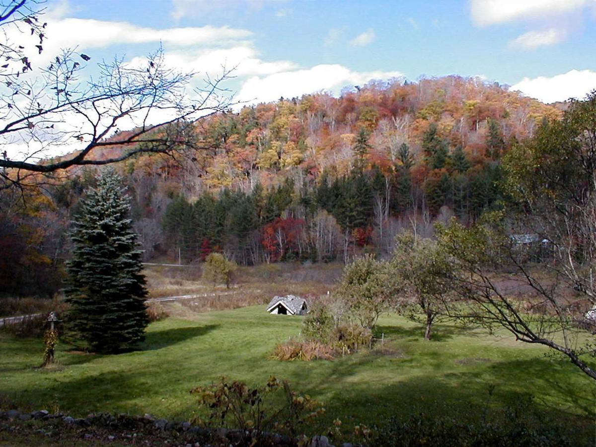 | Mountain Valley Retreat