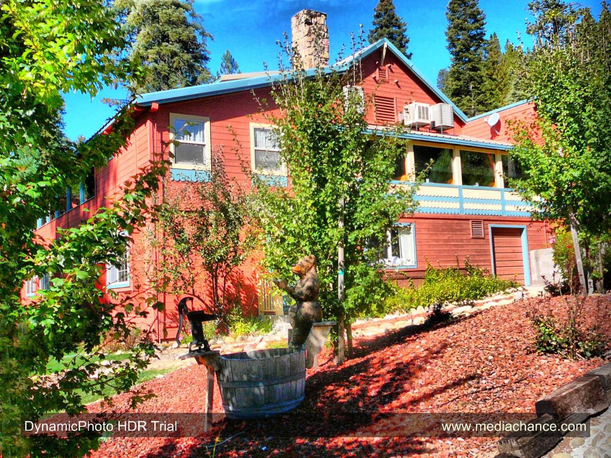 | Strawberry Inn